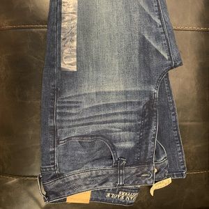 2 pair American eagle jeans artist